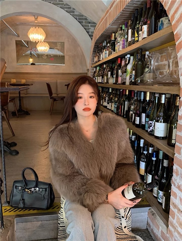 杂款女装皮草外套有货处理全清价17元一件.可分货，