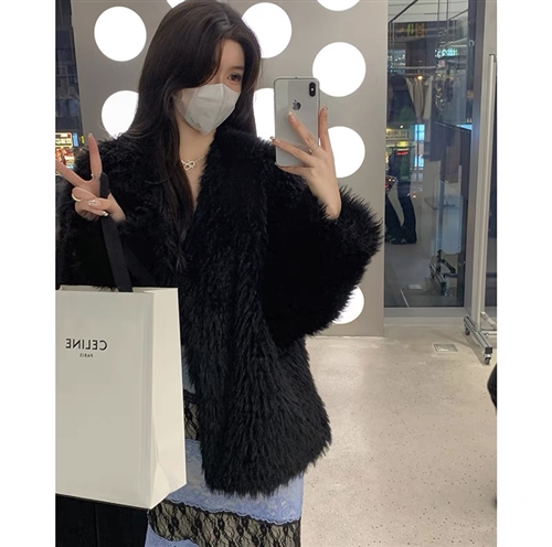 女装皮草外套大量来货