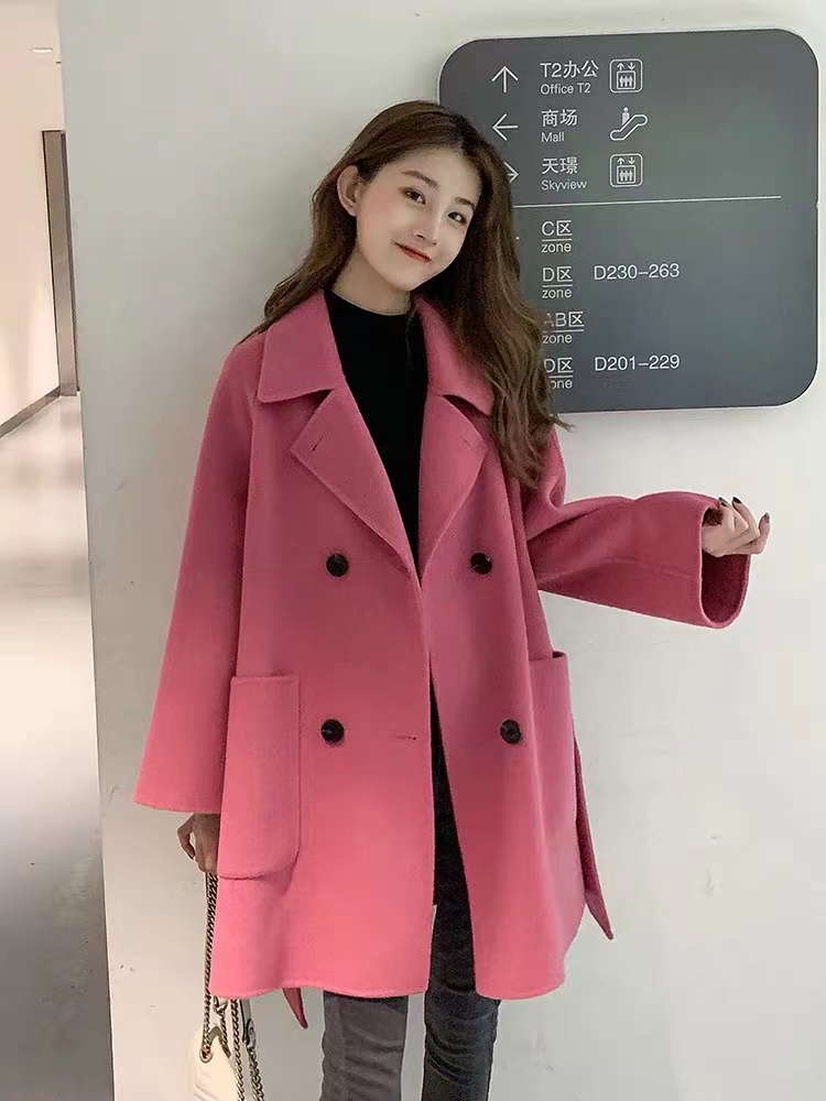 杂款女装呢子大衣外套有货处理全清价15元一件.可分货，联系电话微信18316681347