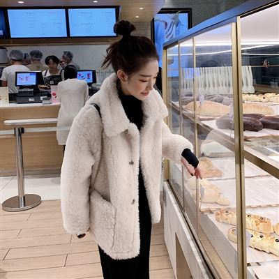 杂款女装鹿皮绒外套款式货源多多批发价17元一件，一手货源欢迎代理，适合各大巿场，扫一扫图片二维码