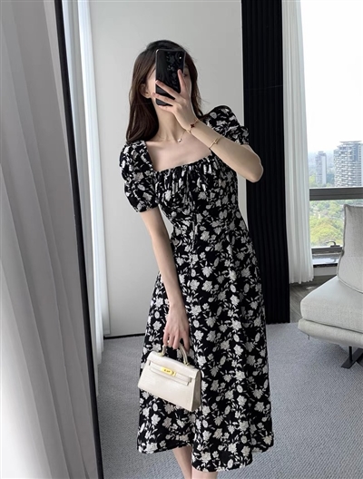 女装连衣裙👗量大从优