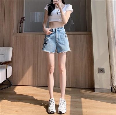 女装杂款牛仔短裤量大从优